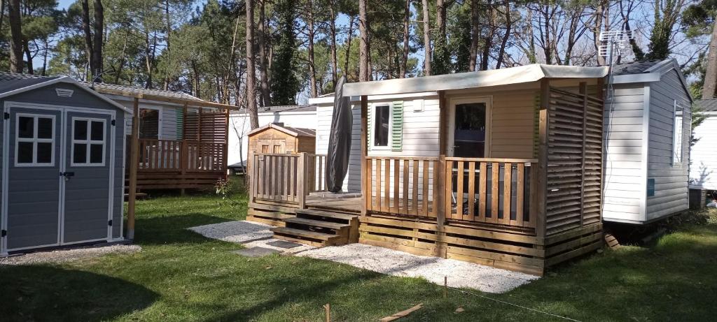 Mobil-home confort dans impasse boisée