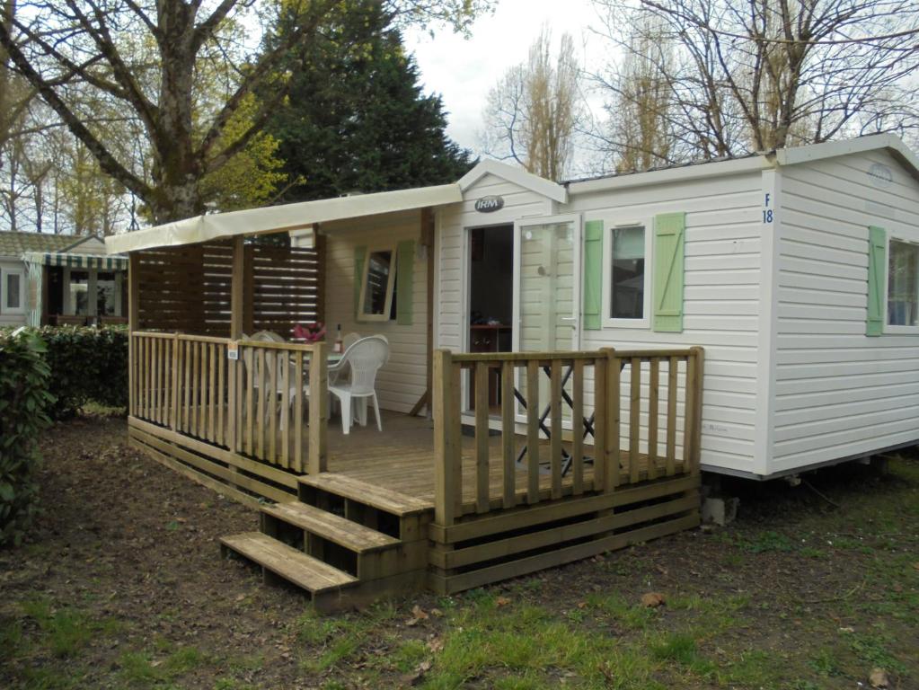 Mobil-home équipé pour un séjour au vert avec piscine