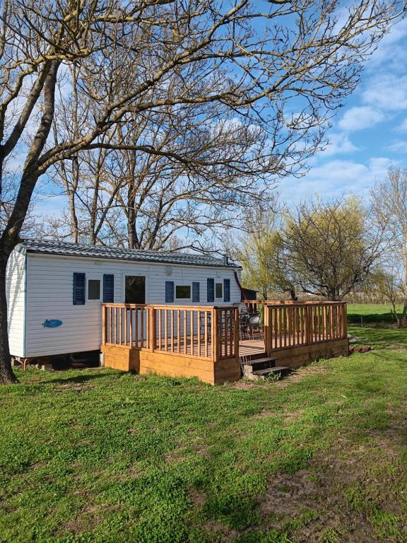 Mobilhome cosy au calme de la campagne