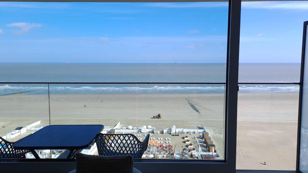 Modern studio with beautiful sea view - 9th floor