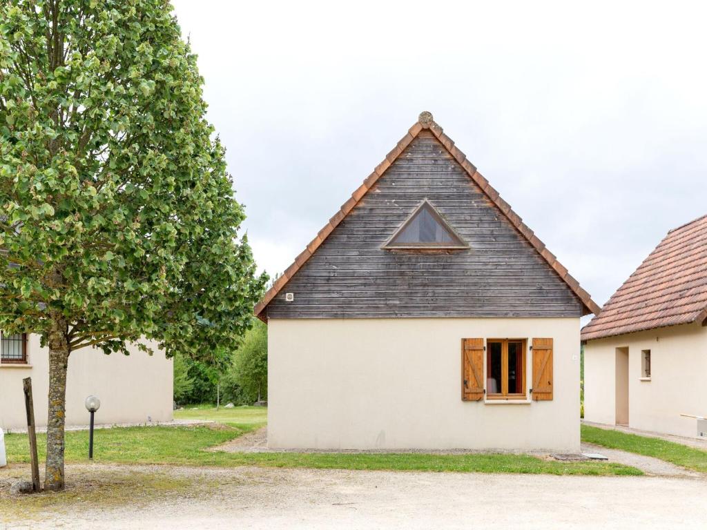 Holiday home at Lacapelle-Marival