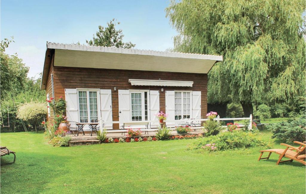 2 Bedroom Lovely Home In Dimont