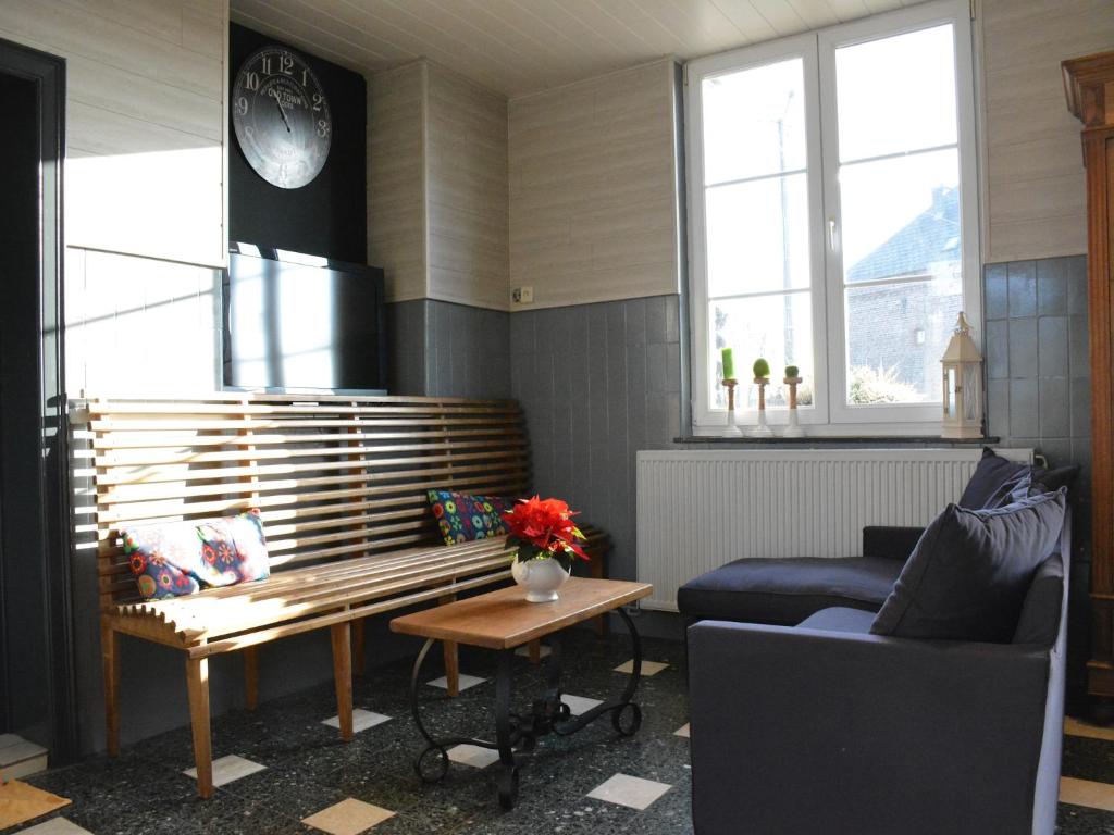 Holiday Home in Beauraing near Pondrôme River, cleaning included