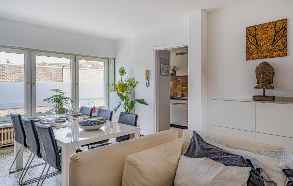 Stunning Apartment In Blankenberge