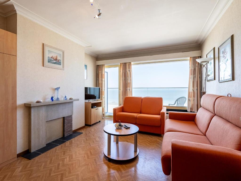 Studio in Zeedijk with Stunning Sea Views