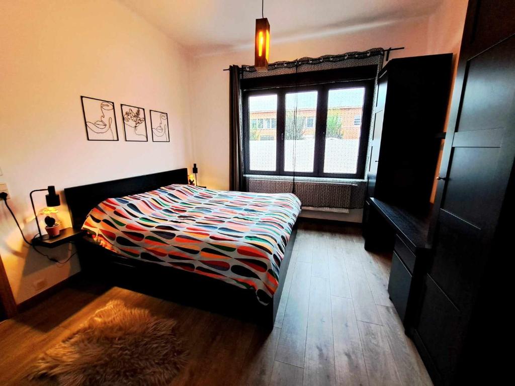 petite chambre dans une jolie colocation