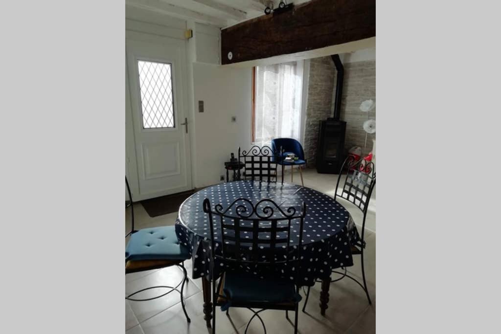 petite maison de ville toute équipée