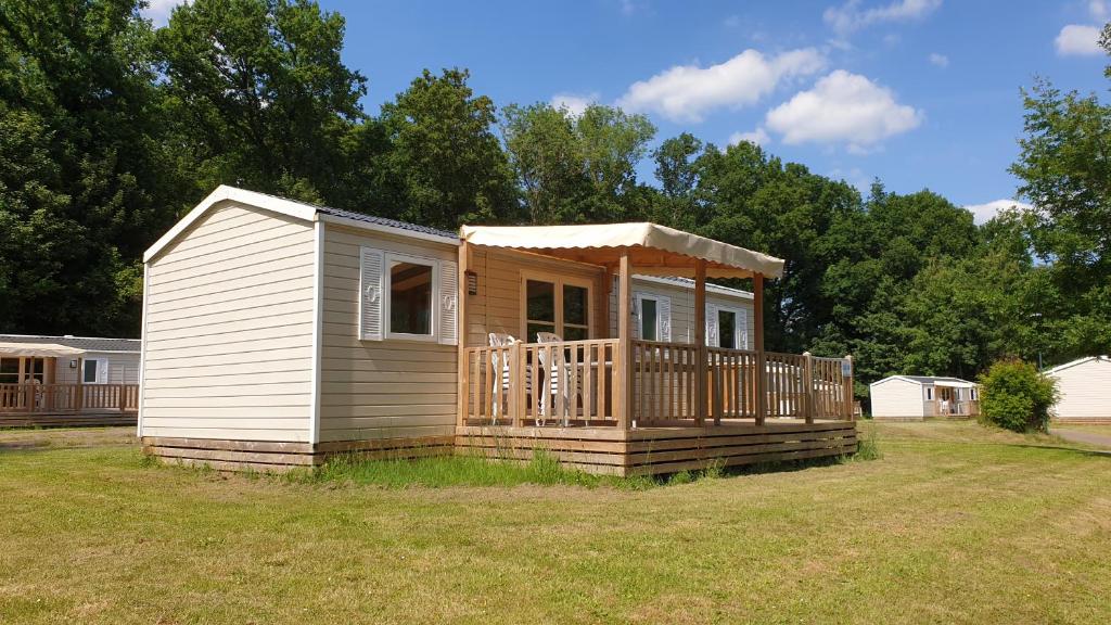 Mobil-Home XXL 4 chambres - Camping La Colline