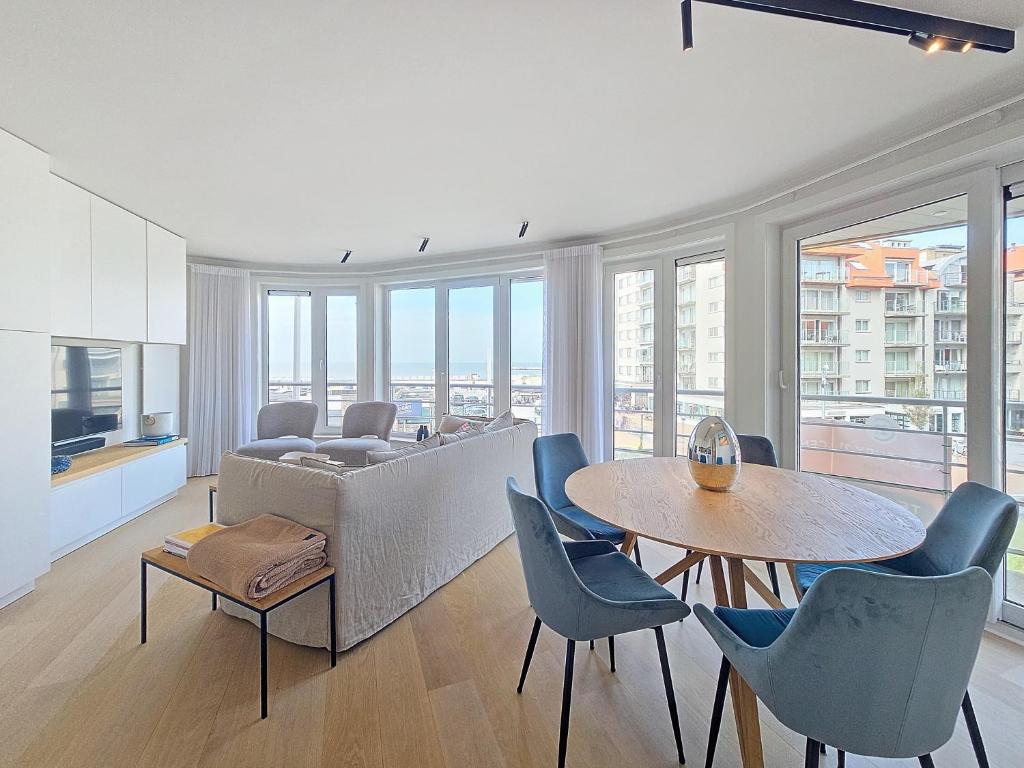 Premium Holidays - Modern flat Seaview at Nieuwpoort
