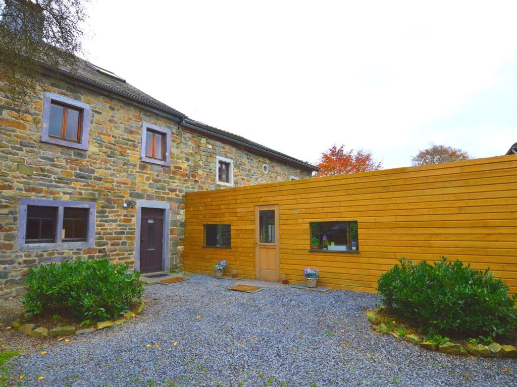 Farmhouse in Waimes with Private Pool