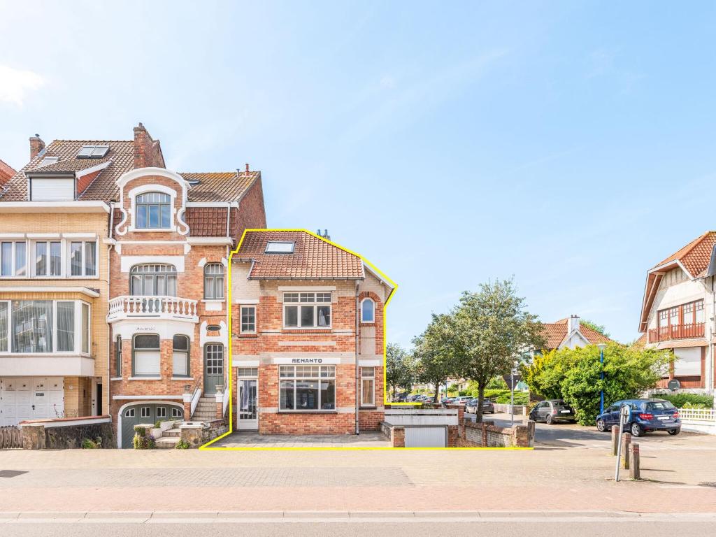 Coastal Villa in Center, 400m from the Sea