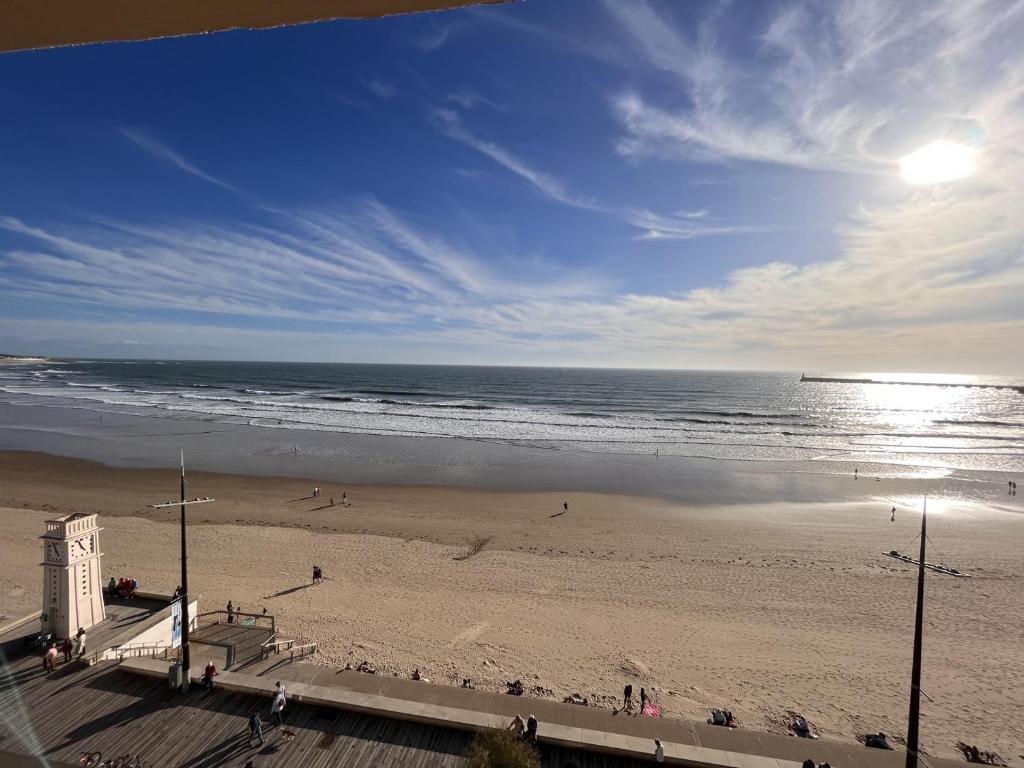 Appartement 2 chambres, centre Les Sables-d'Olonne, balcon, Wifi - FR-1-197-143