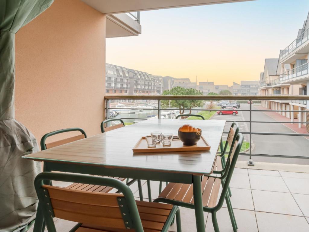 Apartment Blue Bay-1 by Interhome