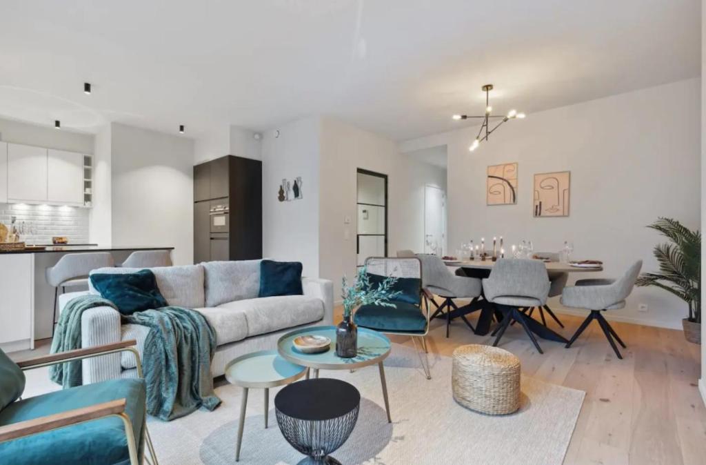 Triton luxe gelijkvloers appartement met tuin en gratis garage