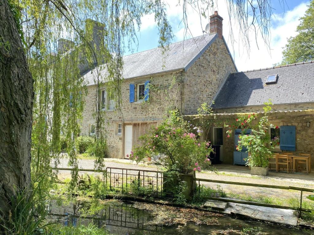 Semi-detached house, St Sauveur-le-Vicomte