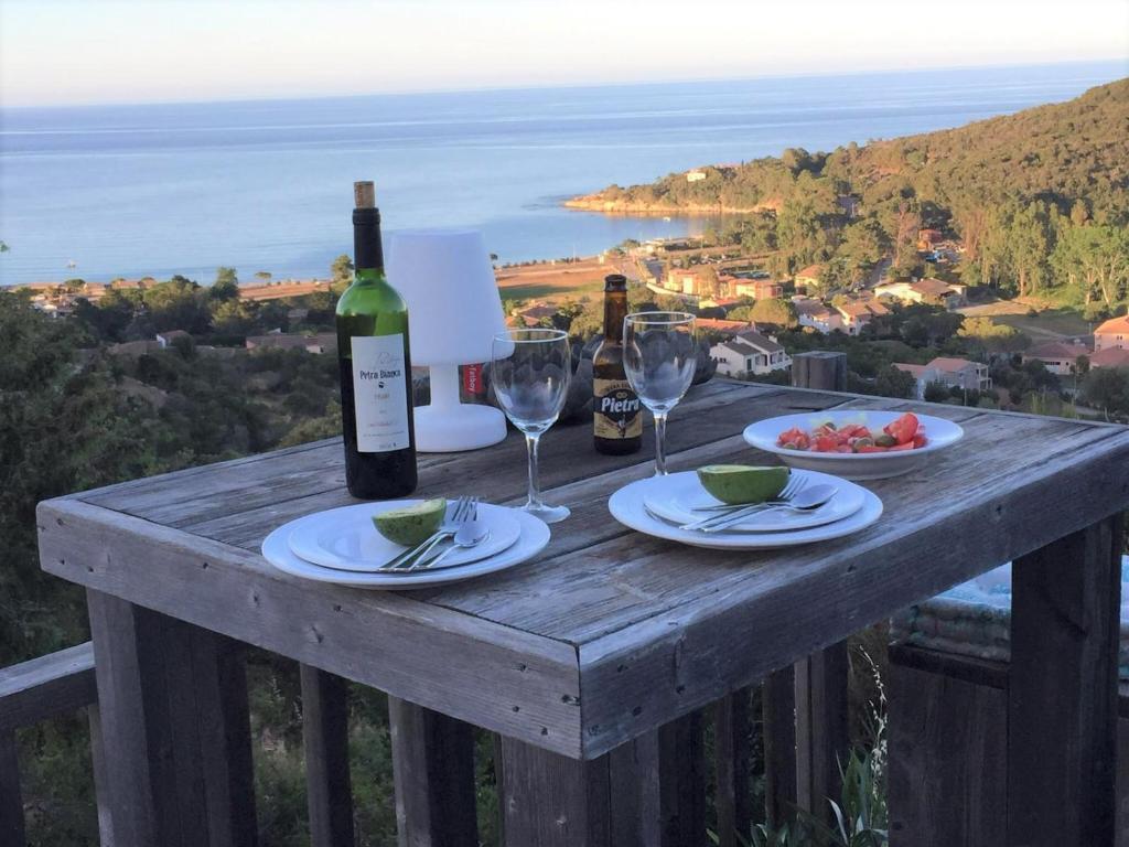 VILLA GIOIA -Vue mer- proche plage de Favone