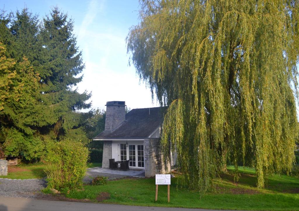 Sous le Saule Holiday Home