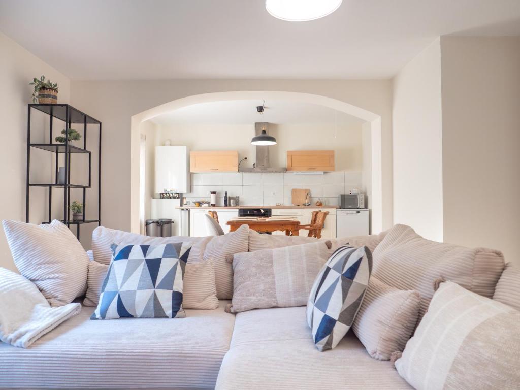 Easy Access Home with Spacious Private Parking & Near Scenic Bike Routes