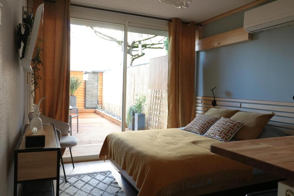 Studio avec terrasse privative