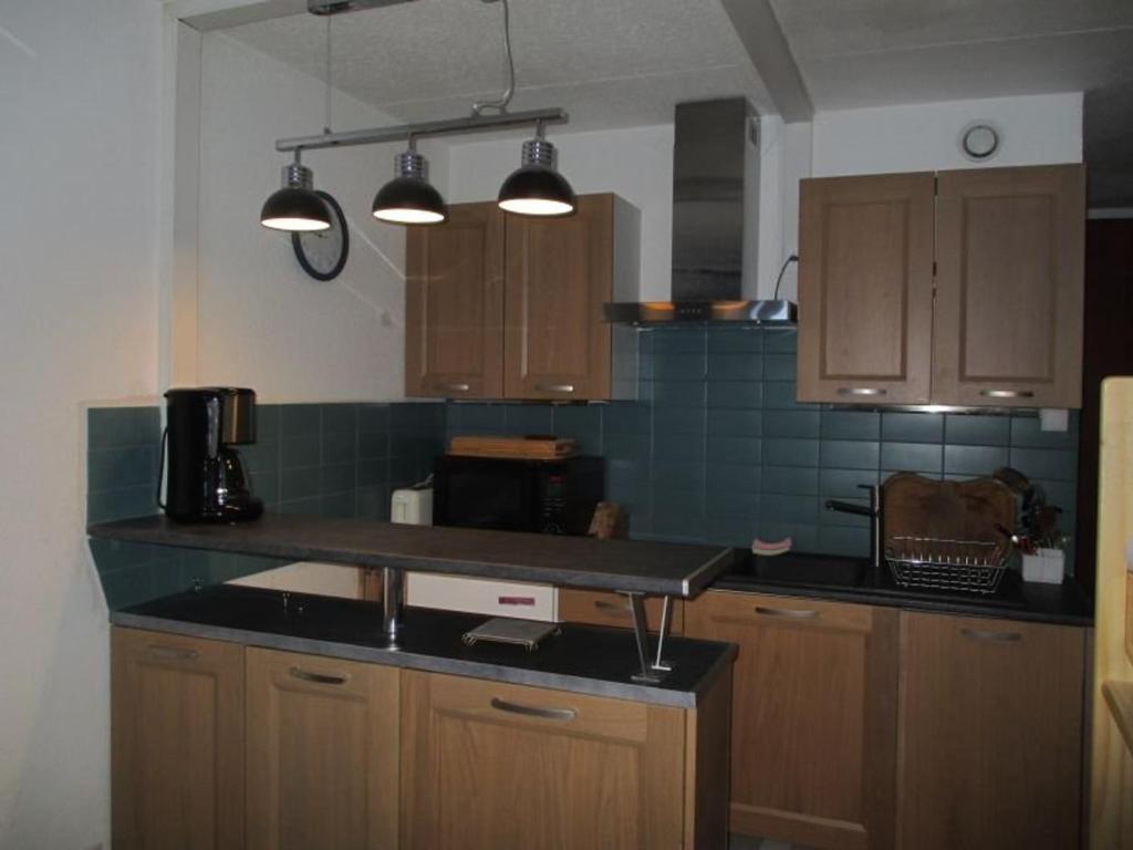 Studio cosy avec parking, balcon sud, pied de pistes - FR-1-404-352
