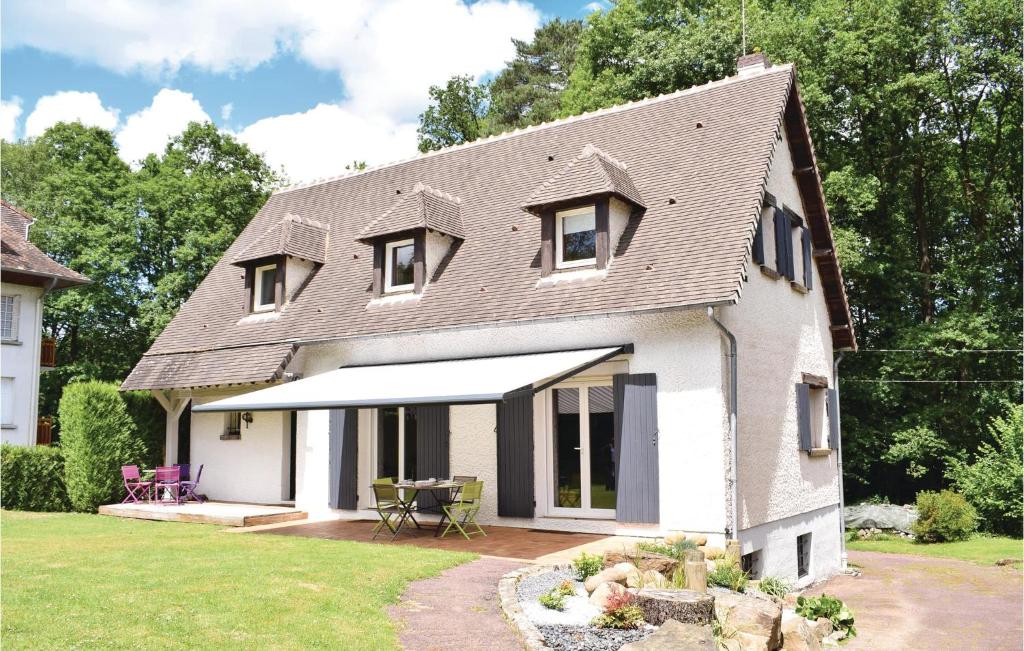 Beautiful Home In Bagnoles De Lorne