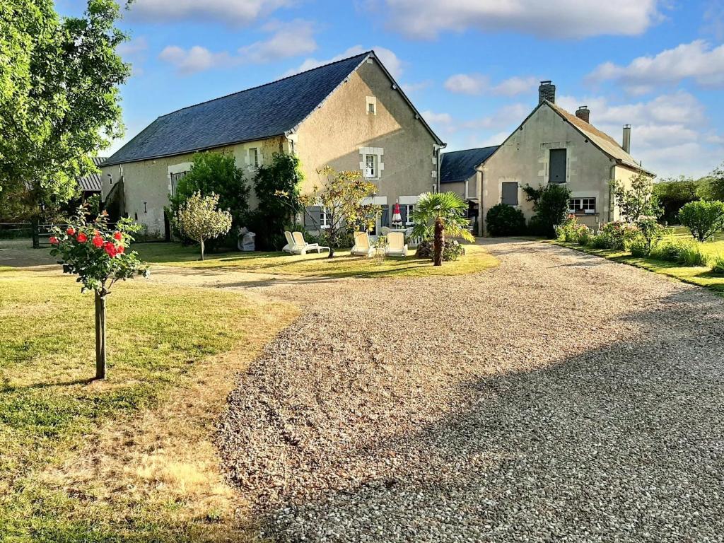 Studio confortable à Thilouze de 55 m² avec jardin privatif