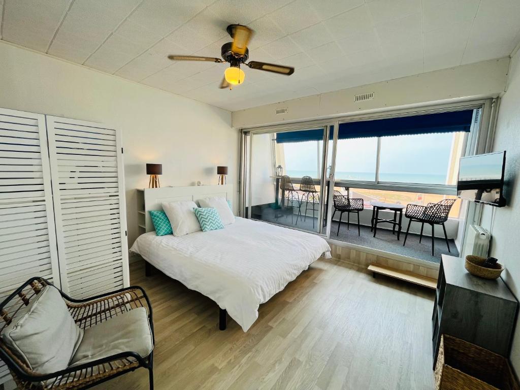 Studio panoramique océan du Marina