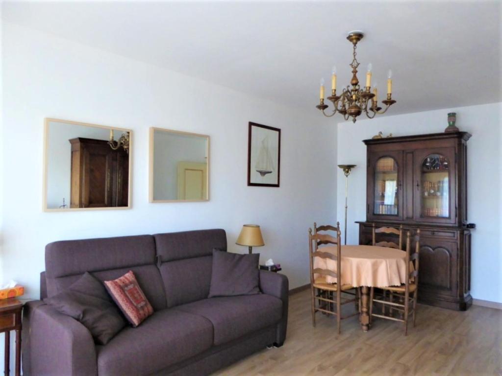 SUNNY DAYS - App 60 m2 avec balcon, 4 pers, 3e étage, au calme et ensoleillé