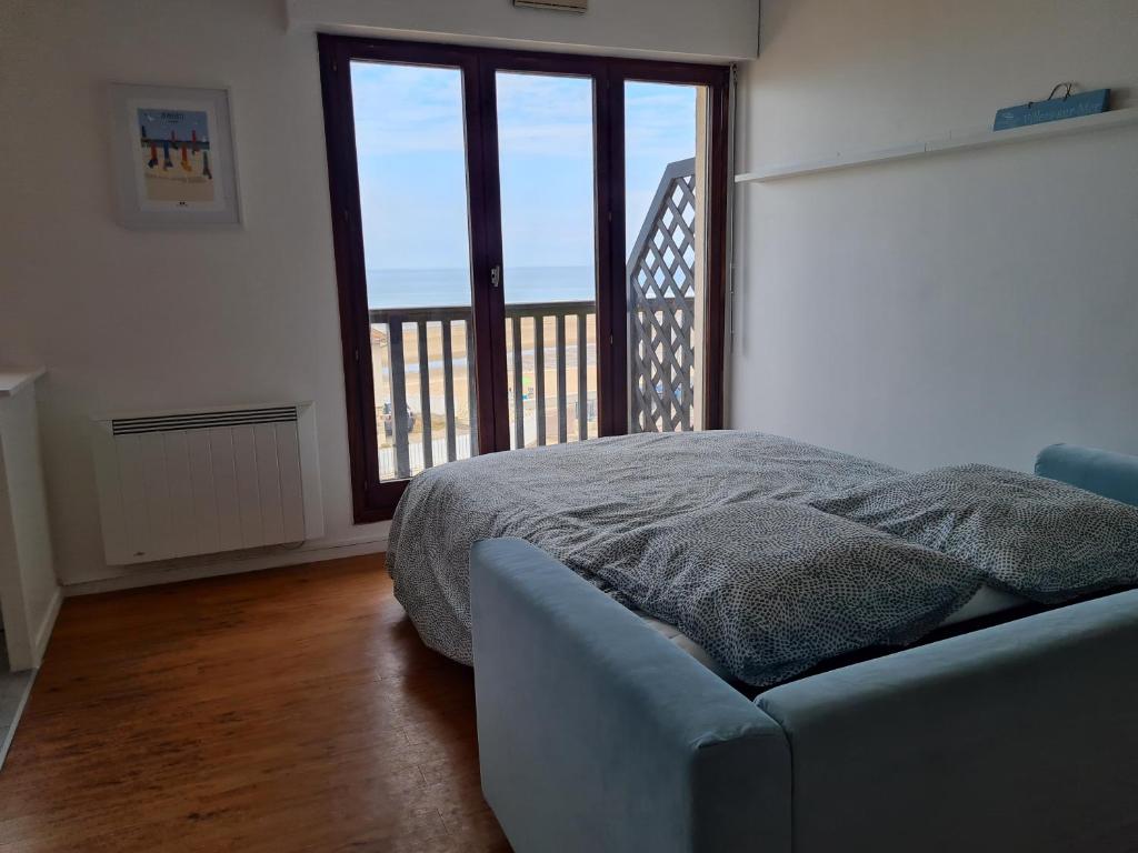 Cote et Mer Superbe appartement Front de Mer WIFI & PARKING