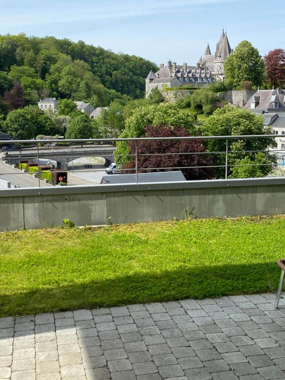 PENTHOUSE DURBUY APPART 10-12 Pers Vue Panoramique