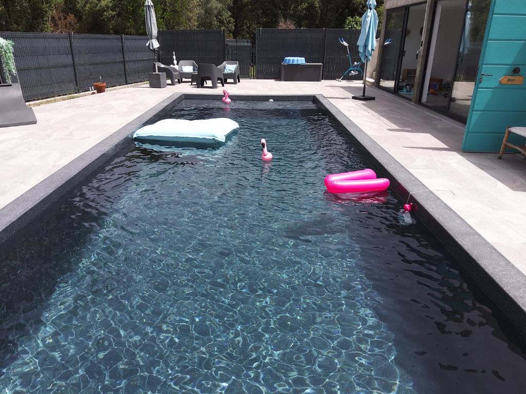 RESIDENCE SERENA accès piscine