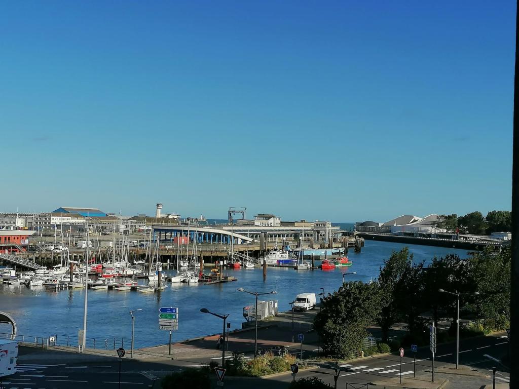 Face port proche nausicaa avec parking privé gratuit