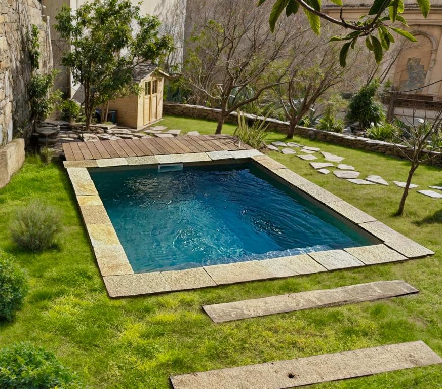 PEPITES BASTIAISES TEATRU Appartement Centre ville avec piscine et jardin