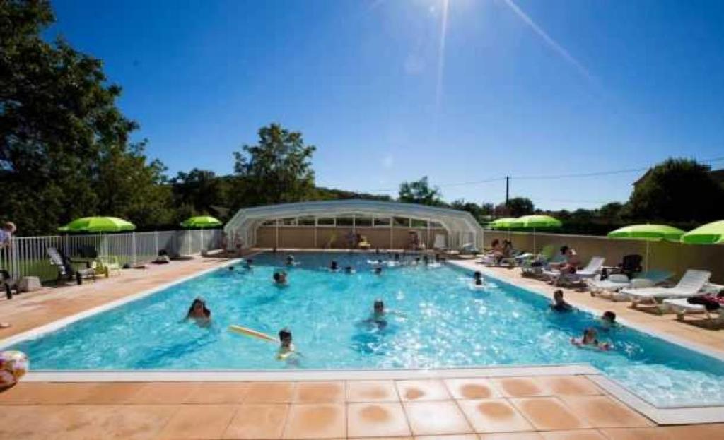Camping 4 étoiles - Piscine - eed0fi