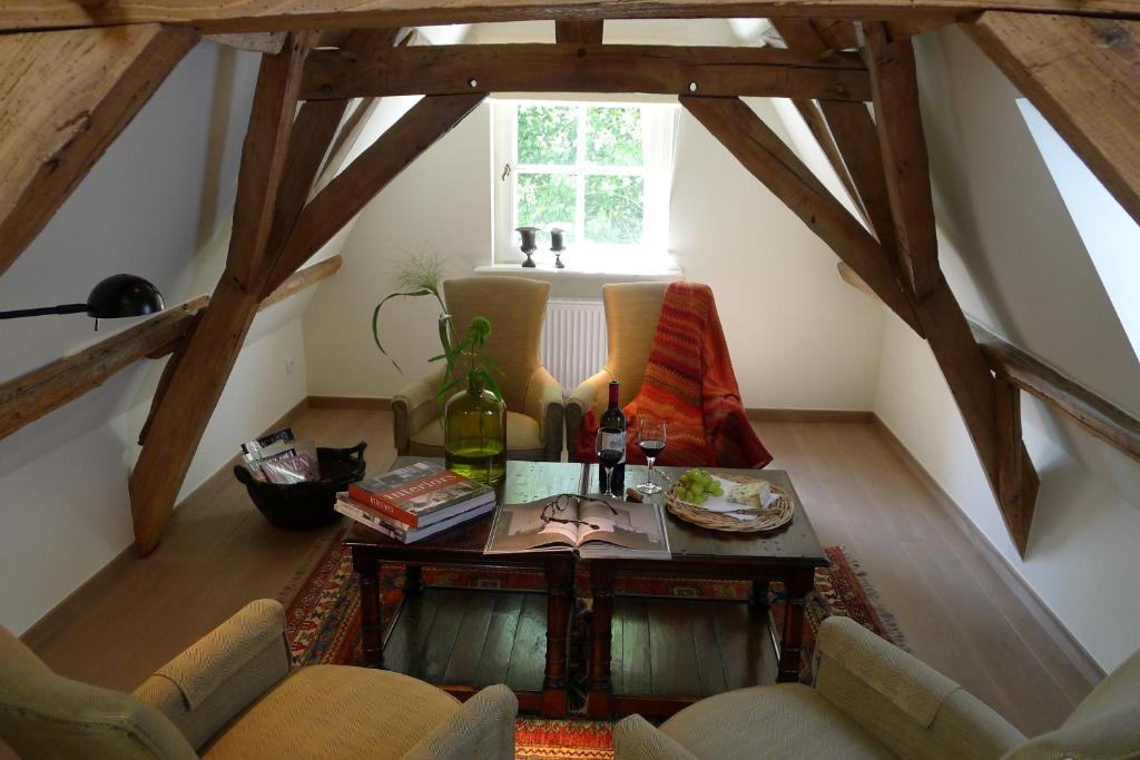 The Herring's Residence - Stylish Private Cottage with Breakfast in Historic Center - Adults-Only