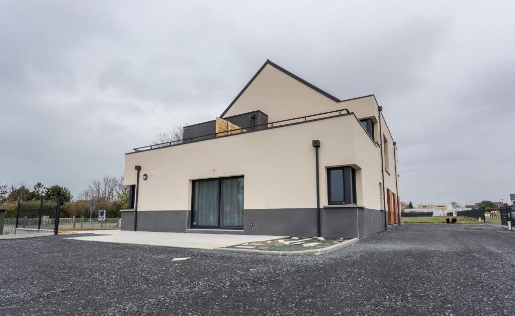 Tribord, appt avec terrasse et vue mer, parking