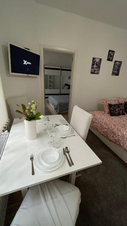 Two bedroom flat - Hyper Center Brussels