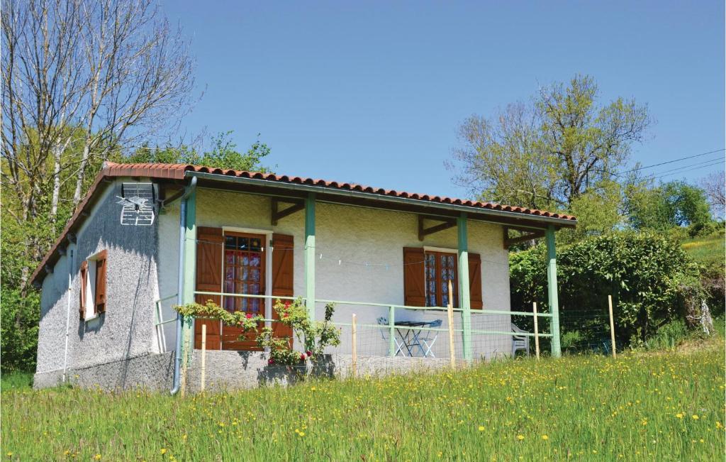 Two-Bedroom Holiday Home In St, Bressou