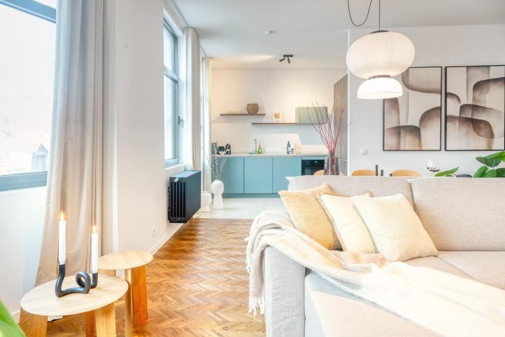 Unique 2-BR Antwerp Apt