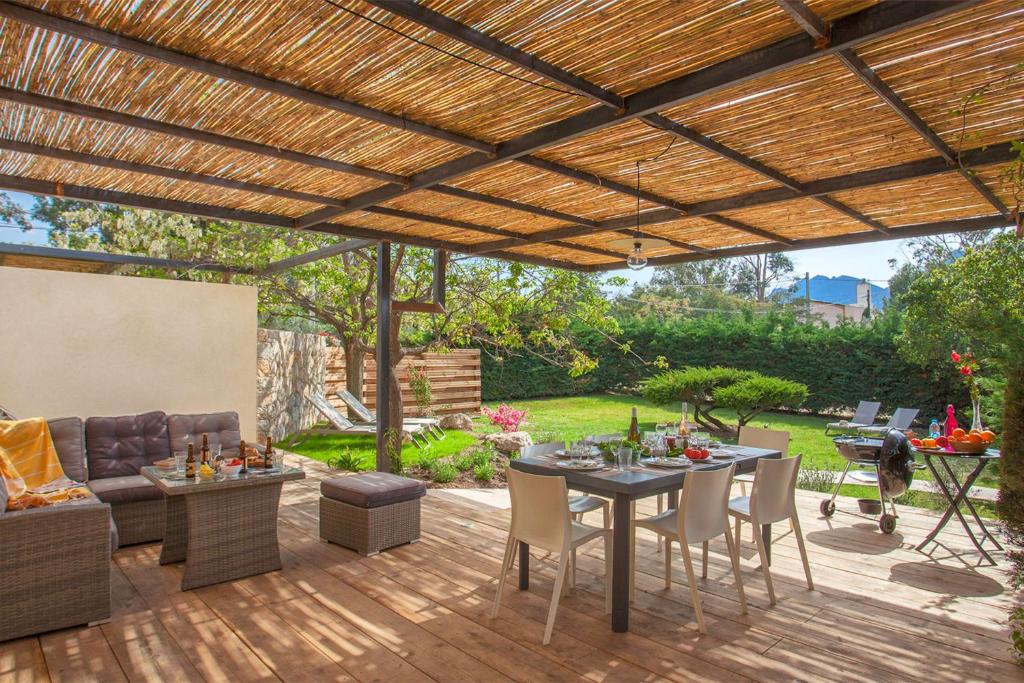 Villa "Albizzia" avec terrasse et jardin 6 à 8 personnes