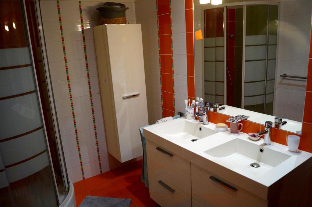 appartement dans villa aquarelle
