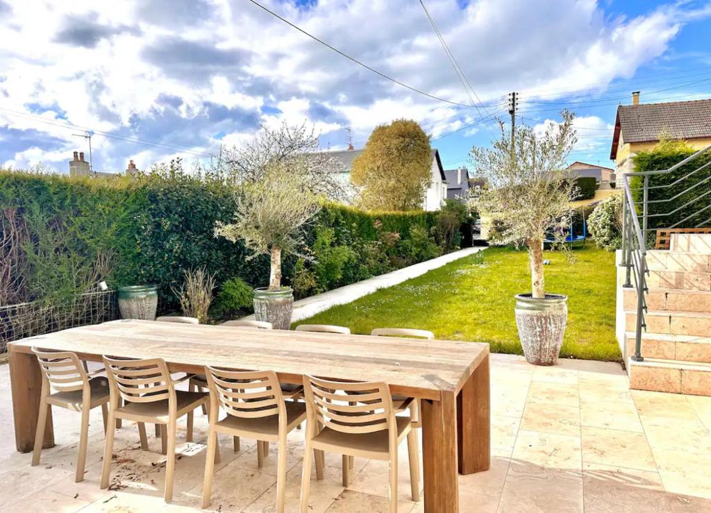 Villa de charme avec grand jardin centre Trouville sur mer