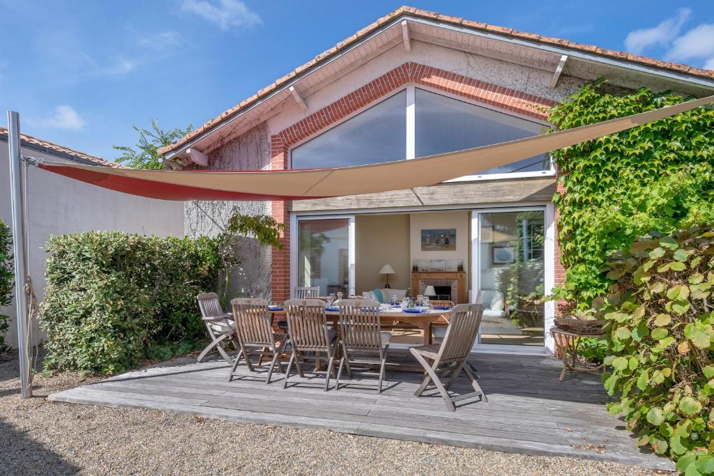 Villa familiale pour 11 personnes à 300m de la mer