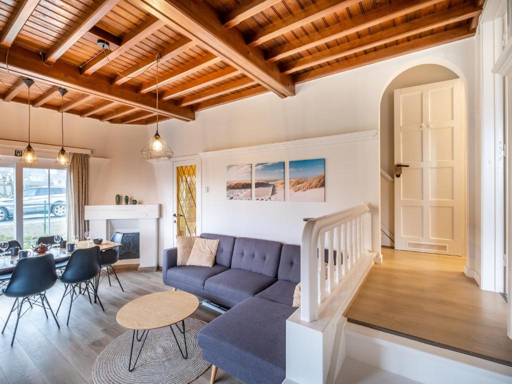 Villa in St-Idesbald near the Sea, cleaning included