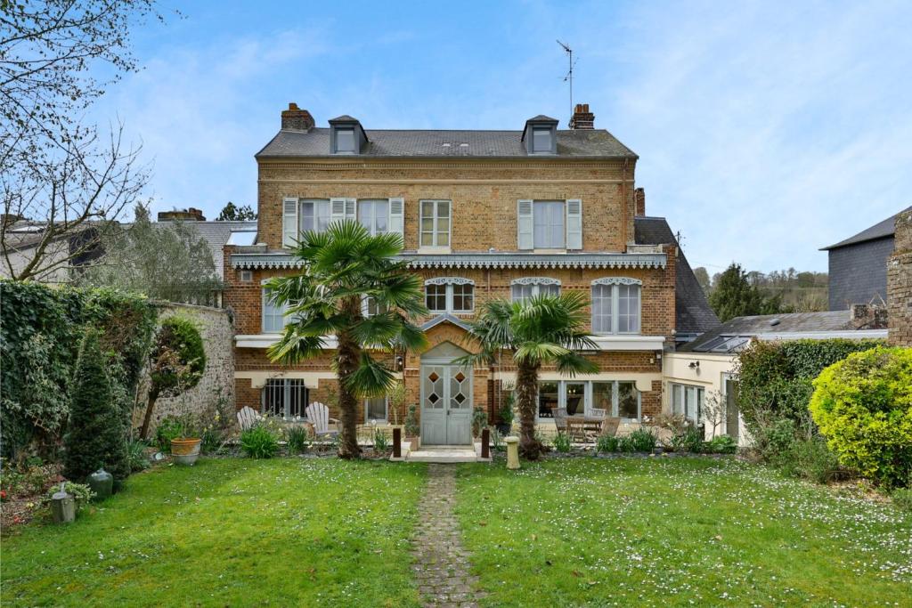 Villa Jane'Laur Magnificent mansion with garden 11 P
