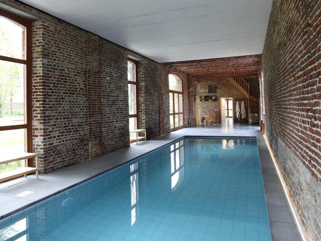 Group Villa with Pool & Sauna