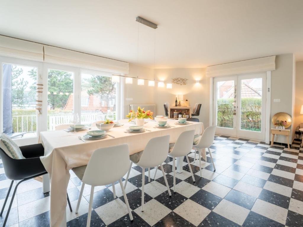 Villa Odyssee - Featured in 'Juliette' by Interhome
