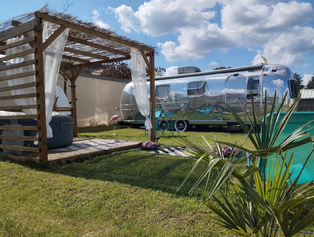 Vintage CAMP