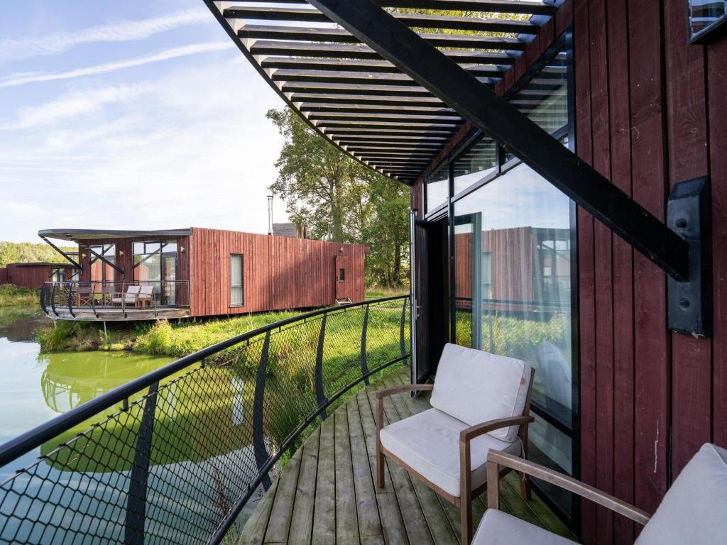 Family Bungalow with Terrace