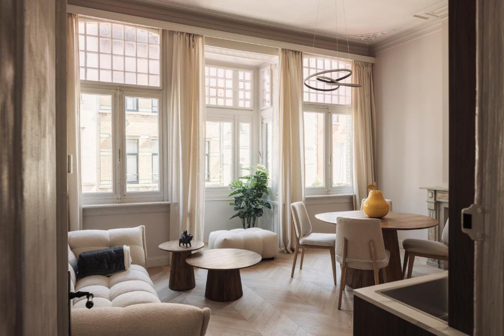 Zurenborg Suites